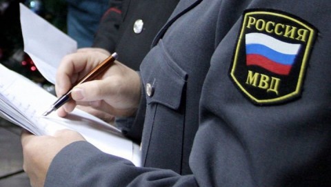 Полицейские Константиновского района по горячим следам задержали подозреваемого в угоне автомобиля