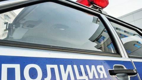 Полицейские Константиновского района задержали подозреваемого в хранении наркотиков